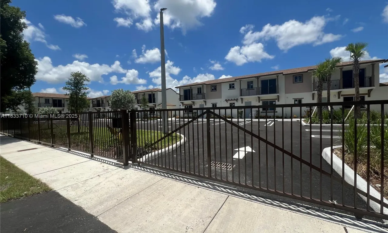 199 N Redland Rd # B5, Florida City FL 33034