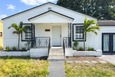 1310 NW 42nd St, Miami FL 33142
