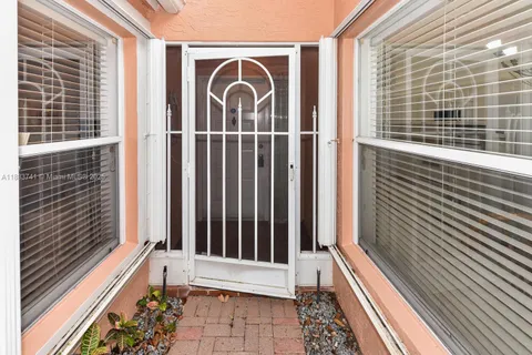 5570 Royal Lake Cir, Boynton Beach FL 33437