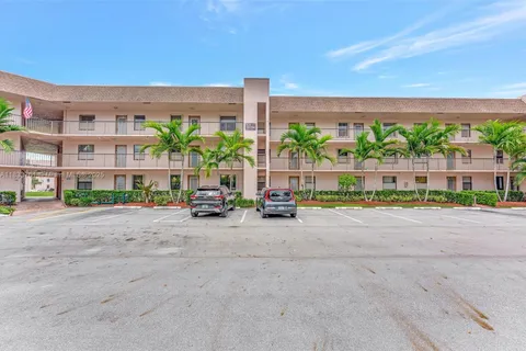 10304 Sunrise Lakes Blvd # 209, Sunrise FL 33322