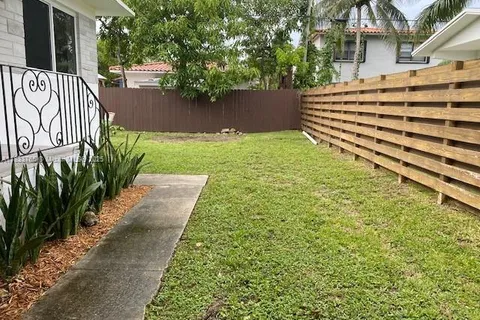 445 NE 70th St # 1, Miami FL 33138
