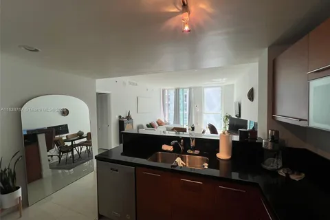253 NE 2nd St # 1904, Miami FL 33132