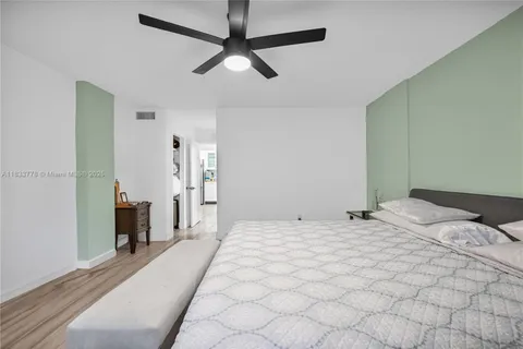 1754 Meridian Ave # 303, Miami Beach FL 33139