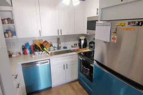 3716 NE 168th St # 303, North Miami Beach FL 33160
