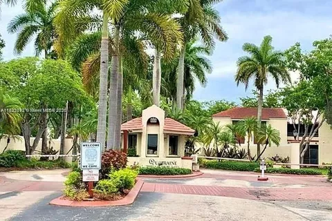 20210 NE 3rd Ct # 7, Miami FL 33179