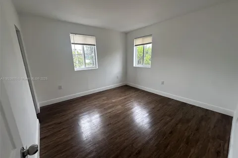 540 NW 7 St # 19, Miami FL 33136