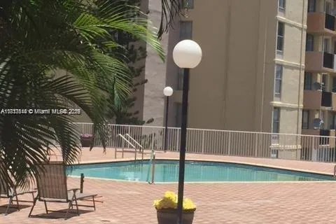 2025 NE 164th St # 516, North Miami Beach FL 33162