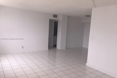 2025 NE 164th St # 516, North Miami Beach FL 33162