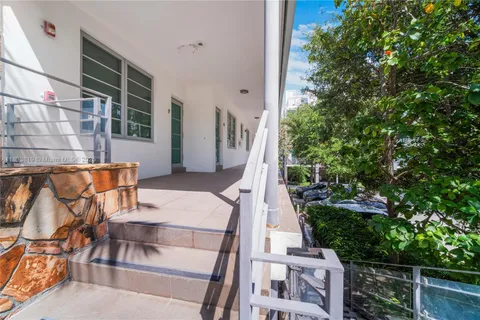 2021 Meridian Ave # 8, Miami Beach FL 33139
