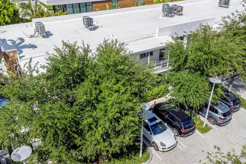 2021 Meridian Ave # 8, Miami Beach FL 33139