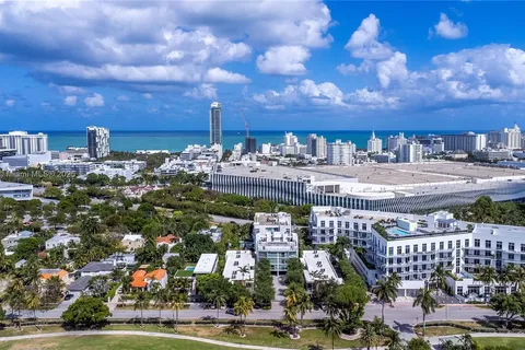 2021 Meridian Ave # 8, Miami Beach FL 33139