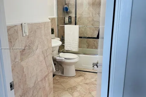 400 Kings Point Dr # 910, Sunny Isles Beach FL 33160