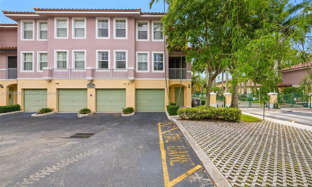 6722 W Sample Rd # 6722, Coral Springs FL 33067