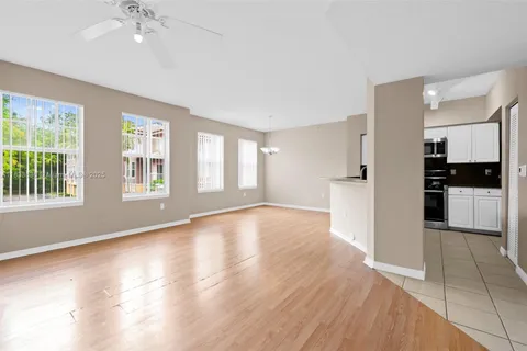 6722 W Sample Rd # 6722, Coral Springs FL 33067