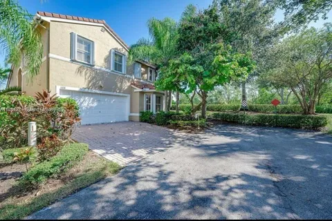1125 Butternut Ln, Hollywood FL 33019
