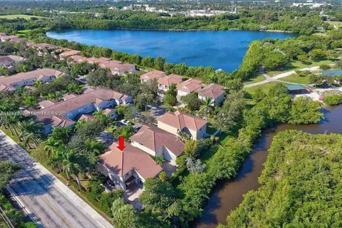 1125 Butternut Ln, Hollywood FL 33019