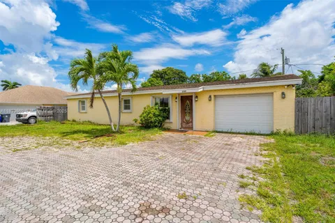 2727 Hypoluxo Rd, Boynton Beach FL 33462