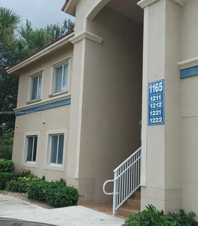 1165 Golden Lakes Blvd # 1221, West Palm Beach FL 33411