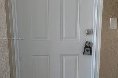 1165 Golden Lakes Blvd # 1221, West Palm Beach FL 33411
