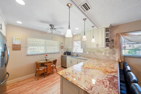 841 Meadowlark Ln, Delray Beach FL 33445