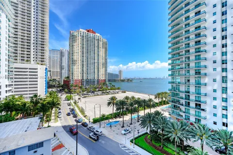 1300 Brickell Bay Dr # 809, Miami FL 33131