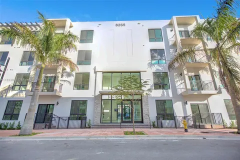 8265 NW 41st St # 406, Doral FL 33166
