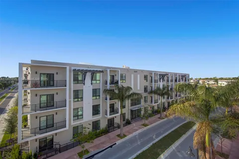 8265 NW 41st St # 406, Doral FL 33166
