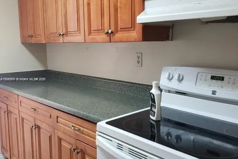 3525 SW 24th St # 3527, Miami FL 33145