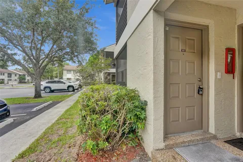 106 Gardens Dr # 103, Pompano Beach FL 33069
