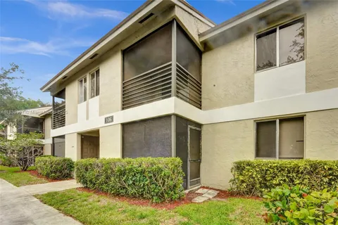 106 Gardens Dr # 103, Pompano Beach FL 33069