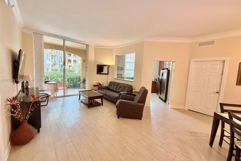 3001 NE 185th St # 112, Aventura FL 33180