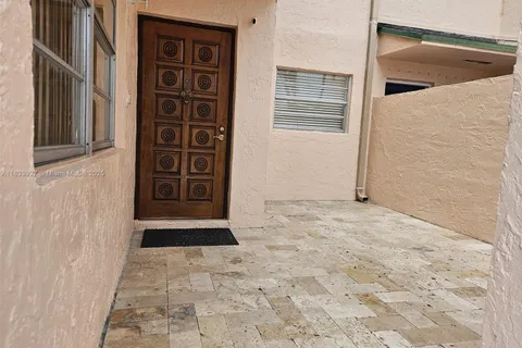 9199 Fontainebleau Blvd # 6, Miami FL 33172