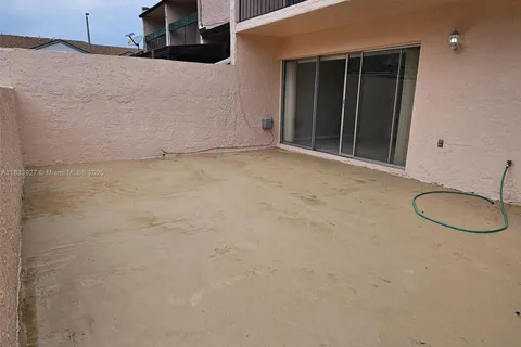 9199 Fontainebleau Blvd # 6, Miami FL 33172