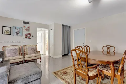2401 NW 41st Ave # 108, Lauderhill FL 33313
