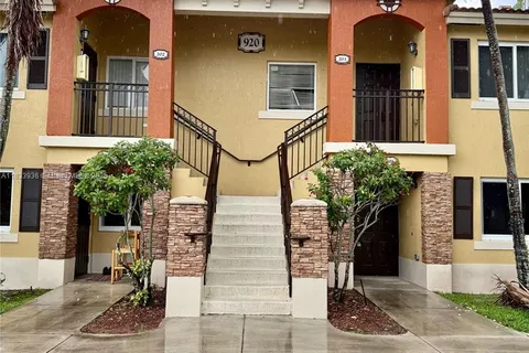 920 NE 33rd Ter # 103, Homestead FL 33033