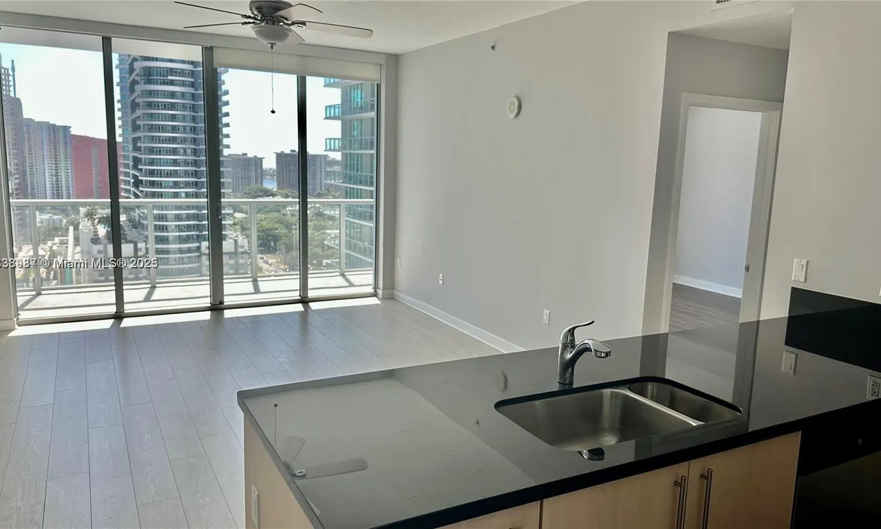 1111 SW 1st Ave, Miami FL 33130