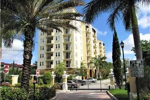 9021 SW 94 ST # 606, Miami FL 33176