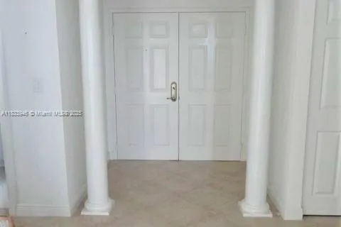 9021 SW 94 ST # 606, Miami FL 33176