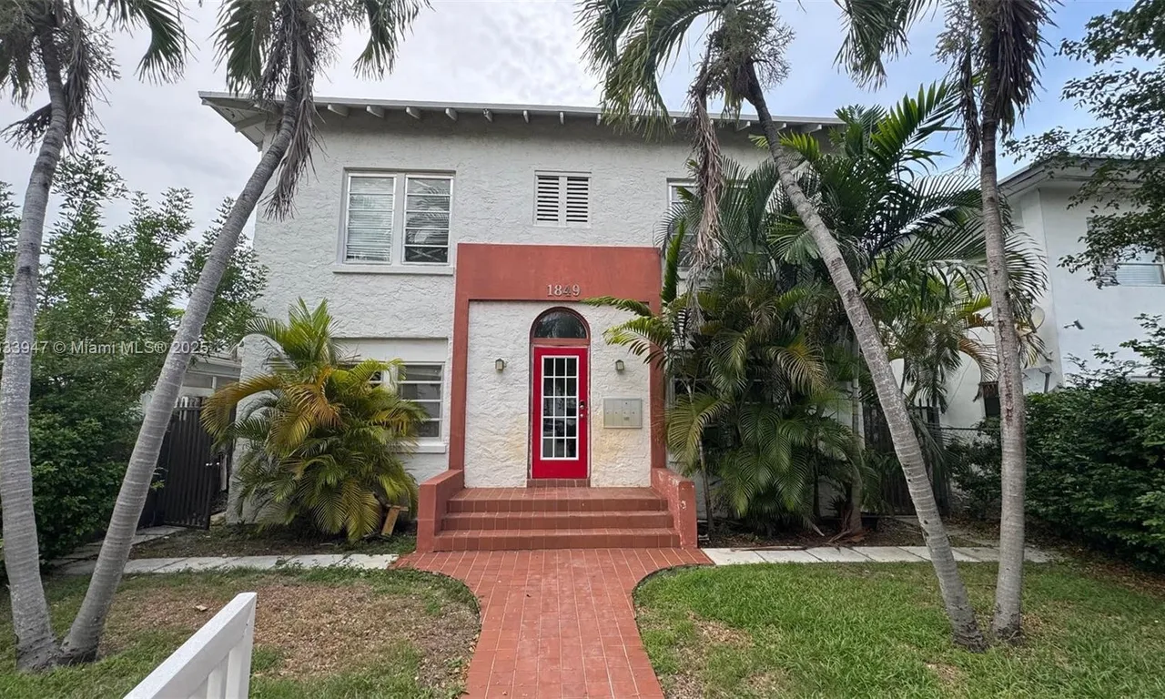 1849 Dewey St # 4, Hollywood FL 33020