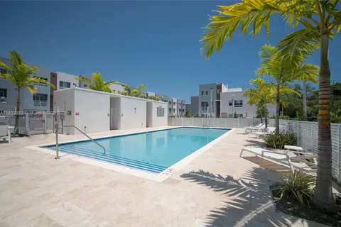 19380 NE 26th Ave # 304, Miami FL 33180