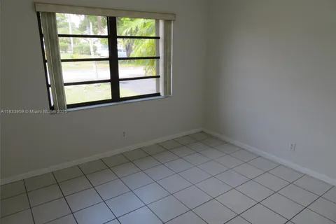 6203 SW 147th Place Cir, Miami FL 33193