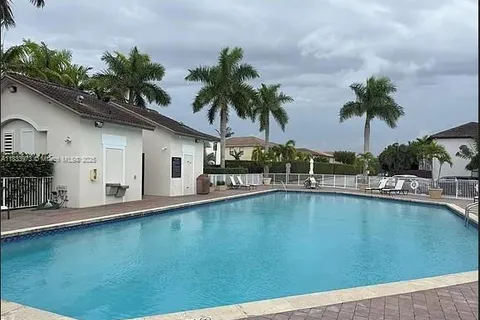 11603 NW 89th St # 214, Doral FL 33178
