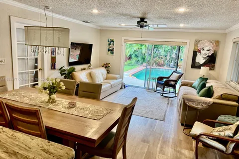 1410 Fletcher St, Hollywood FL 33020