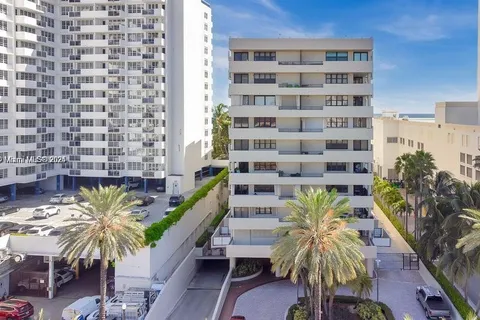 1621 Collins Ave # 707, Miami Beach FL 33139