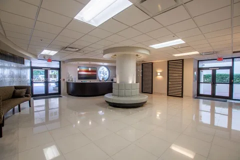 1621 Collins Ave # 707, Miami Beach FL 33139