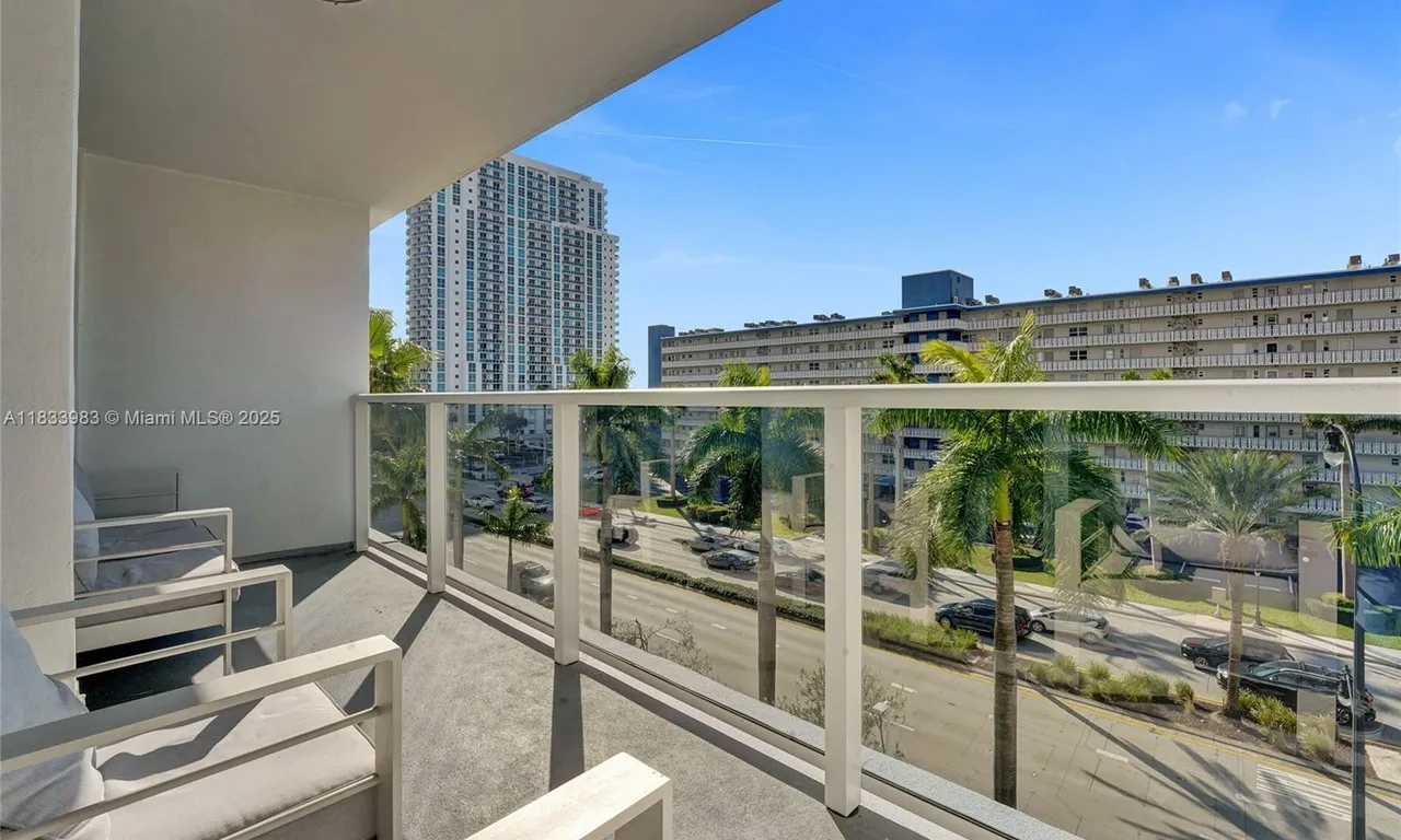 1880 S Ocean Dr # 503, Hallandale Beach FL 33009