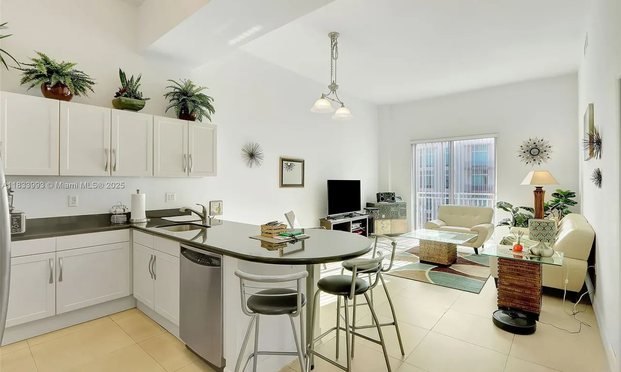 7290 SW 90th St # 703, Miami FL 33156