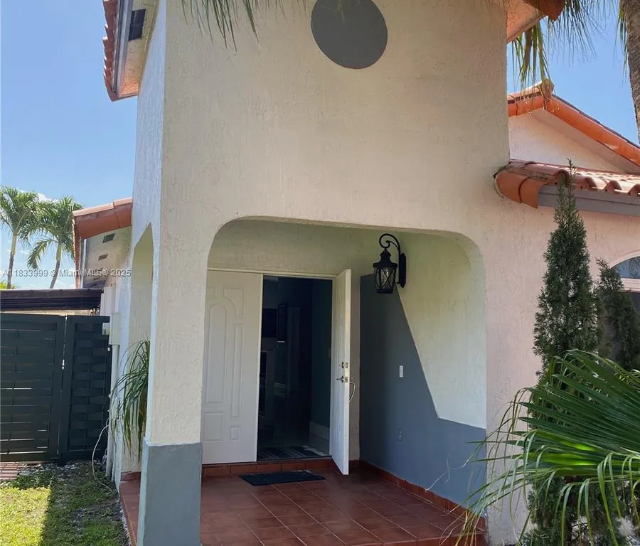 14942 SW 36th Ter, Miami FL 33185