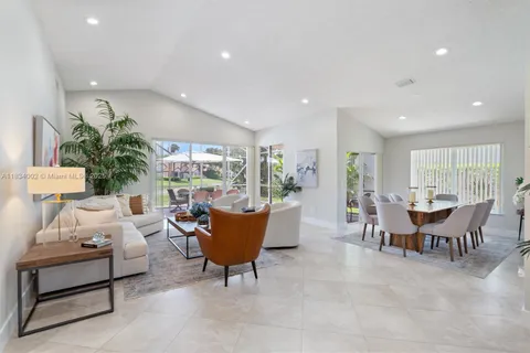 7259 Via Palomar # 7259, Boca Raton FL 33433