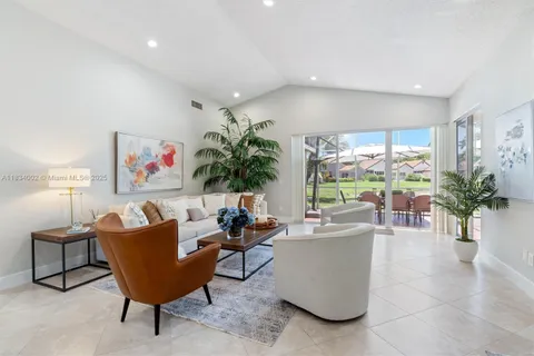 7259 Via Palomar # 7259, Boca Raton FL 33433